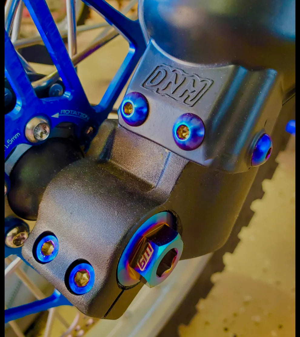 Fork Guard titanium bolts (All emoto)